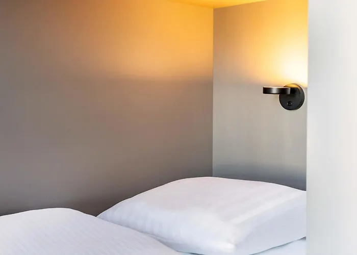 ホテル Bremen-ueberseestadt 2*