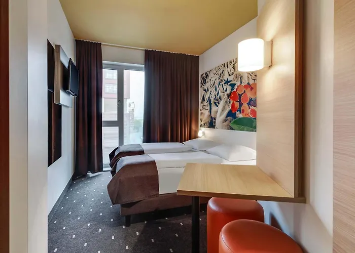 Готель Bremen-ueberseestadt Бремен